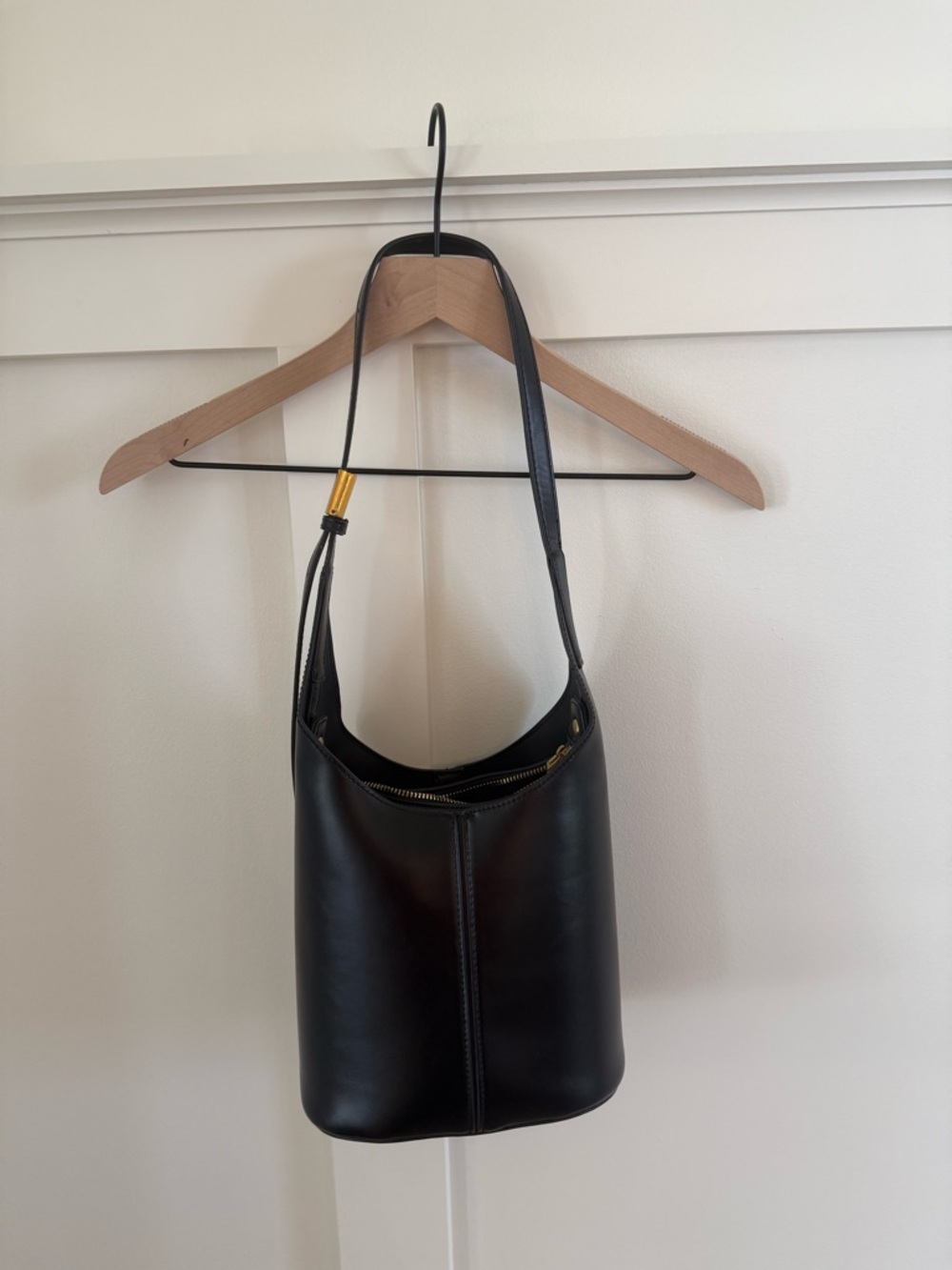 Antik Kraft Black Fuax Leather Bucket Shoulder Bag